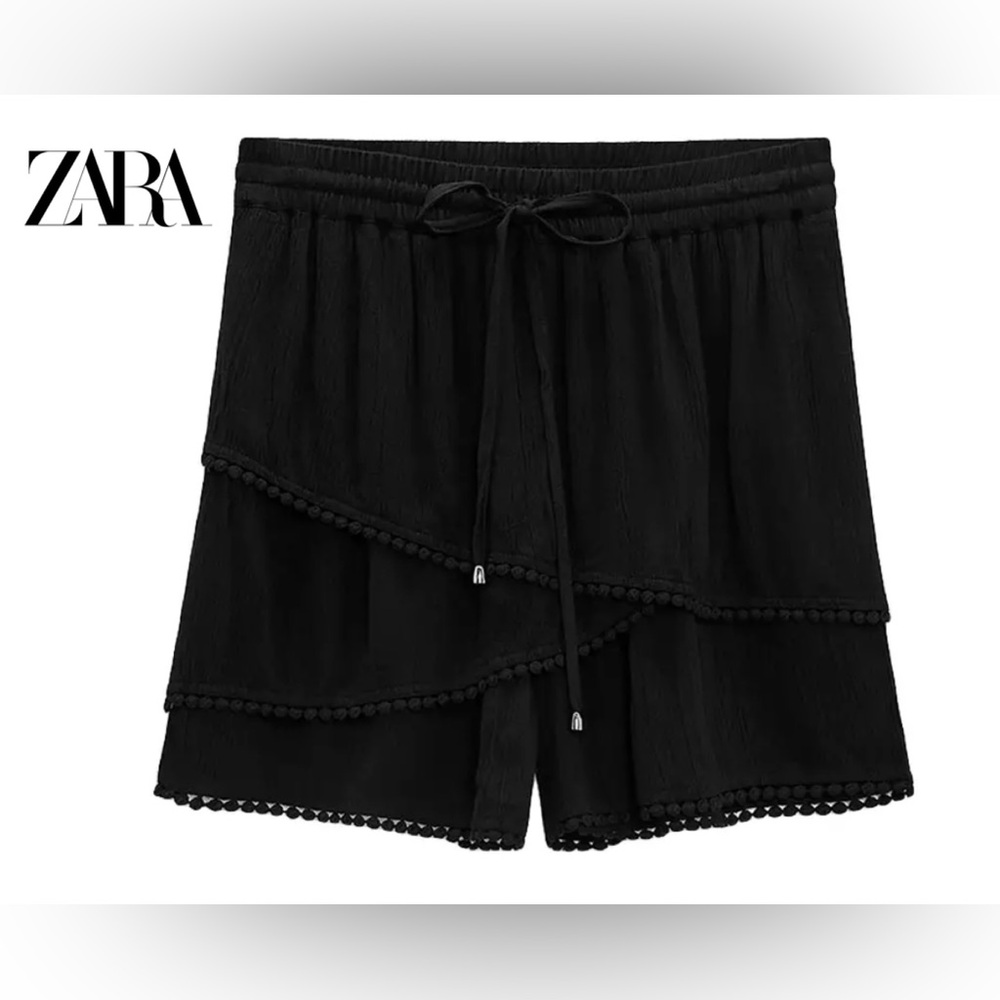 ZARA Women’s High Waist Black Short giving the Appearance Short-Skirt  | Size:XS